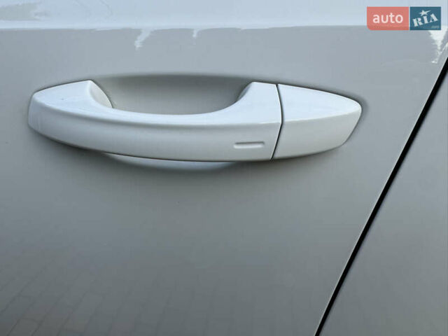 Білий Шкода Октавія, об'ємом двигуна 1.97 л та пробігом 181 тис. км за 20499 $, фото 44 на Automoto.ua