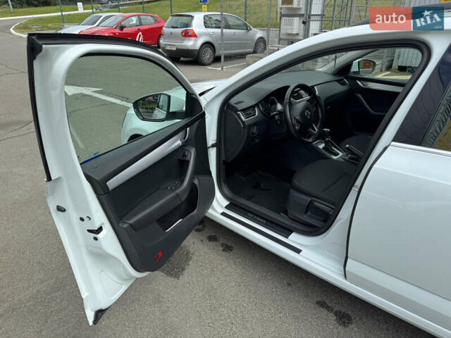 Шкода Октавія 2019 у Ирпене на Automoto.ua Білий Шкода Октавія, об'ємом двигуна 2 л та пробігом 280 тис. км за 14800 $, фото 9 на Automoto.ua