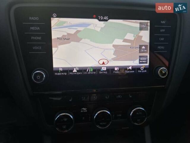 Белый Шкода Октавия, объемом двигателя 1.97 л и пробегом 285 тыс. км за 16000 $, фото 15 на Automoto.ua