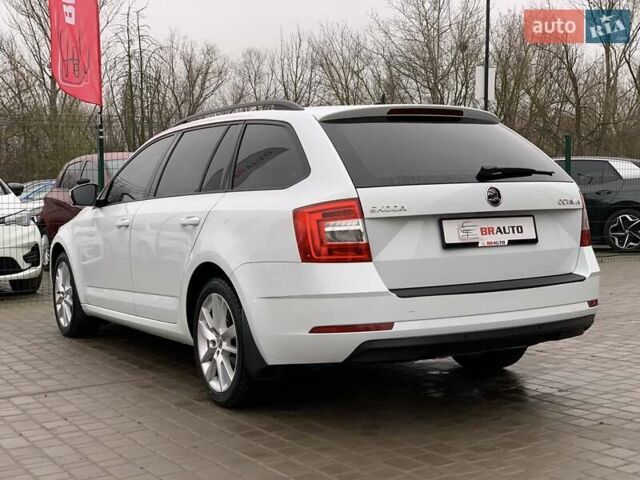 Білий Шкода Октавія, об'ємом двигуна 1.6 л та пробігом 202 тис. км за 16655 $, фото 18 на Automoto.ua
