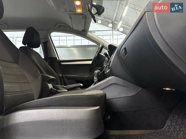 Белый Шкода Октавия, объемом двигателя 1.97 л и пробегом 148 тыс. км за 18300 $, фото 28 на Automoto.ua