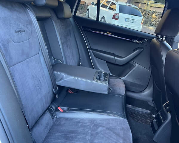 Шкода Октавія 2019 у Мукачеве на Automoto.ua Білий Шкода Октавія, об'ємом двигуна 2 л та пробігом 238 тис. км за 17400 $, фото 55 на Automoto.ua