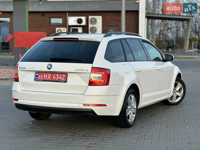 Білий Шкода Октавія, об'ємом двигуна 2 л та пробігом 217 тис. км за 14499 $, фото 8 на Automoto.ua