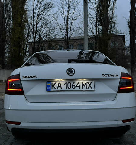 Белый Шкода Октавия, объемом двигателя 1.4 л и пробегом 75 тыс. км за 16500 $, фото 15 на Automoto.ua