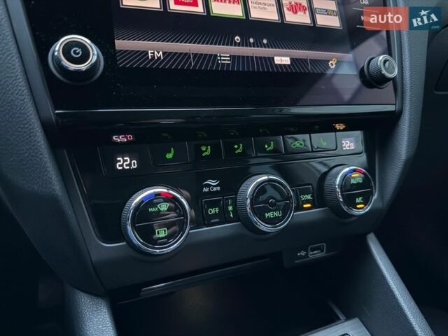 Білий Шкода Октавія, об'ємом двигуна 1.97 л та пробігом 183 тис. км за 17450 $, фото 27 на Automoto.ua
