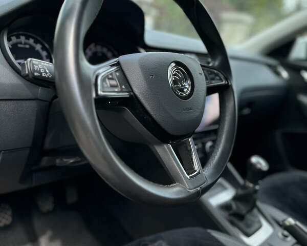 Белый Шкода Октавия, объемом двигателя 1.6 л и пробегом 200 тыс. км за 13200 $, фото 32 на Automoto.ua