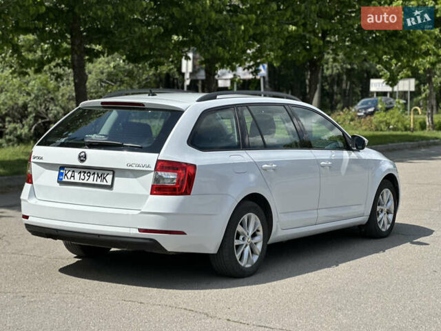 Белый Шкода Октавия, объемом двигателя 1.6 л и пробегом 200 тыс. км за 13200 $, фото 17 на Automoto.ua