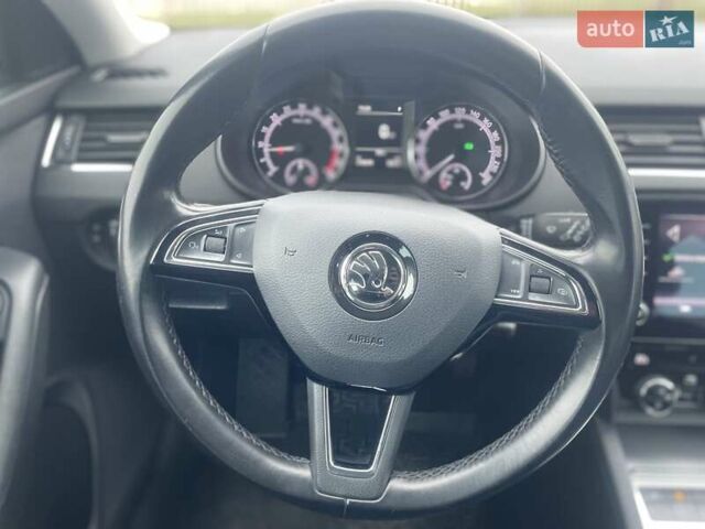 Білий Шкода Октавія, об'ємом двигуна 2 л та пробігом 218 тис. км за 13999 $, фото 57 на Automoto.ua