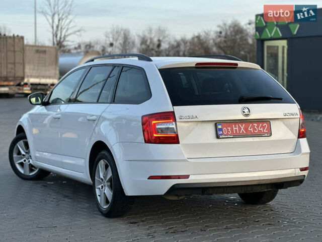 Білий Шкода Октавія, об'ємом двигуна 2 л та пробігом 217 тис. км за 14499 $, фото 17 на Automoto.ua