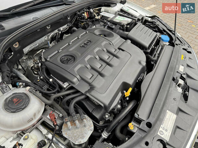 Белый Шкода Октавия, объемом двигателя 1.6 л и пробегом 196 тыс. км за 15499 $, фото 32 на Automoto.ua