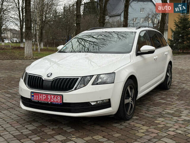 Белый Шкода Октавия, объемом двигателя 2 л и пробегом 197 тыс. км за 14200 $, фото 7 на Automoto.ua
