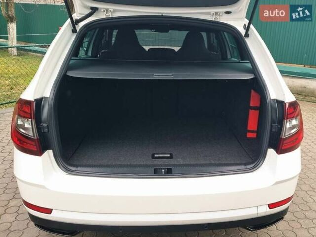 Белый Шкода Октавия, объемом двигателя 2 л и пробегом 250 тыс. км за 17950 $, фото 21 на Automoto.ua