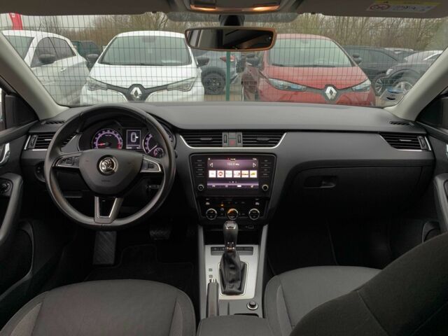 Білий Шкода Октавія, об'ємом двигуна 1.6 л та пробігом 202 тис. км за 16655 $, фото 16 на Automoto.ua