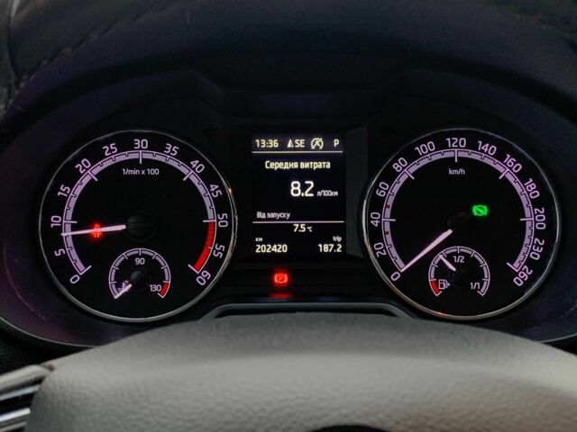 Білий Шкода Октавія, об'ємом двигуна 1.6 л та пробігом 202 тис. км за 16655 $, фото 18 на Automoto.ua