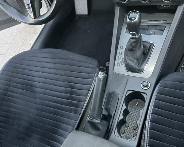 Белый Шкода Октавия, объемом двигателя 2 л и пробегом 242 тыс. км за 16899 $, фото 54 на Automoto.ua