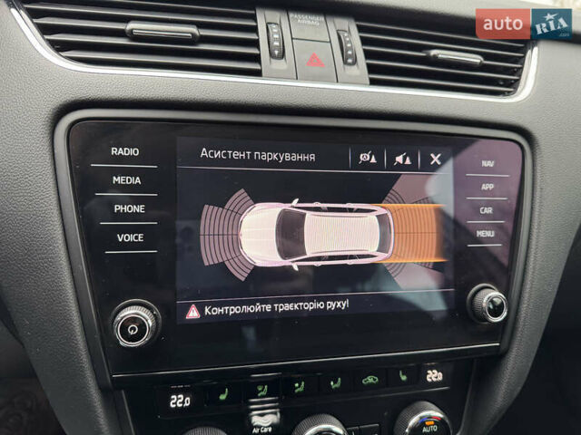 Белый Шкода Октавия, объемом двигателя 1.6 л и пробегом 196 тыс. км за 15499 $, фото 65 на Automoto.ua