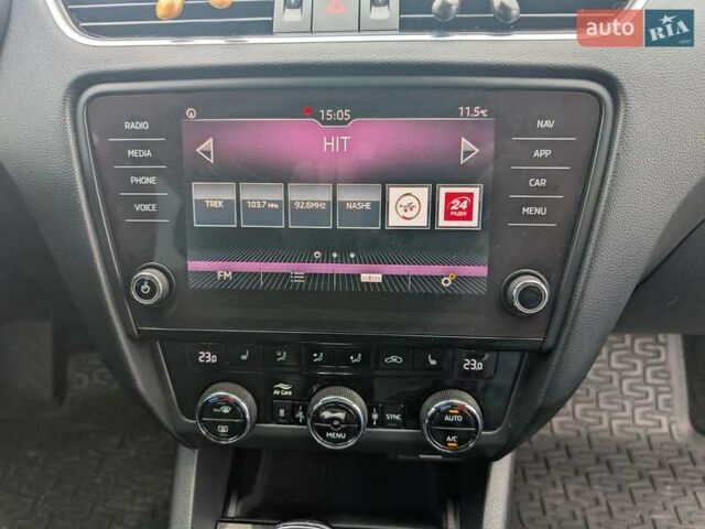 Білий Шкода Октавія, об'ємом двигуна 1.97 л та пробігом 226 тис. км за 18990 $, фото 57 на Automoto.ua