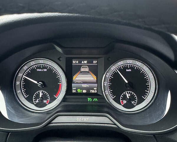 Белый Шкода Октавия, объемом двигателя 1.6 л и пробегом 196 тыс. км за 15499 $, фото 58 на Automoto.ua