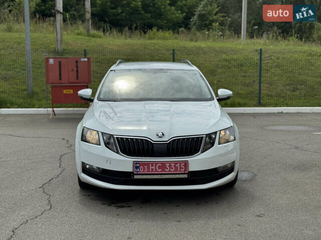 Шкода Октавія 2019 у Ирпене на Automoto.ua Білий Шкода Октавія, об'ємом двигуна 2 л та пробігом 280 тис. км за 14800 $, фото 54 на Automoto.ua