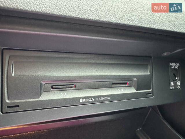 Белый Шкода Октавия, объемом двигателя 1.6 л и пробегом 196 тыс. км за 15499 $, фото 78 на Automoto.ua