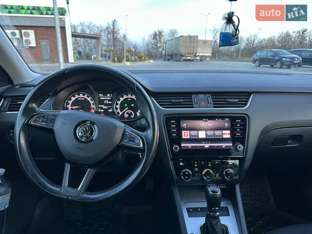Білий Шкода Октавія, об'ємом двигуна 2 л та пробігом 217 тис. км за 14499 $, фото 28 на Automoto.ua