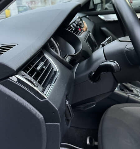 Белый Шкода Октавия, объемом двигателя 1.4 л и пробегом 75 тыс. км за 16500 $, фото 1 на Automoto.ua