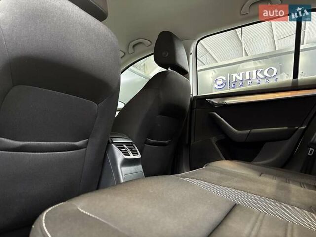 Белый Шкода Октавия, объемом двигателя 1.97 л и пробегом 148 тыс. км за 18300 $, фото 24 на Automoto.ua