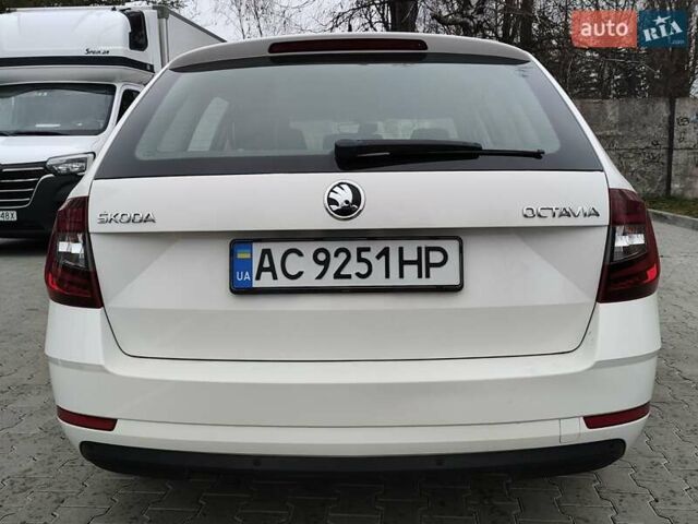 Білий Шкода Октавія, об'ємом двигуна 1.97 л та пробігом 198 тис. км за 14750 $, фото 14 на Automoto.ua