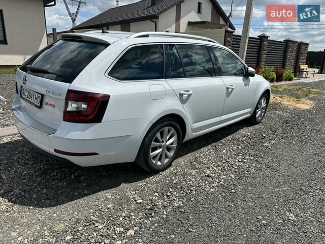 Белый Шкода Октавия, объемом двигателя 2 л и пробегом 317 тыс. км за 14700 $, фото 4 на Automoto.ua