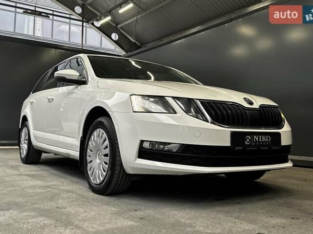 Белый Шкода Октавия, объемом двигателя 1.97 л и пробегом 148 тыс. км за 18300 $, фото 23 на Automoto.ua