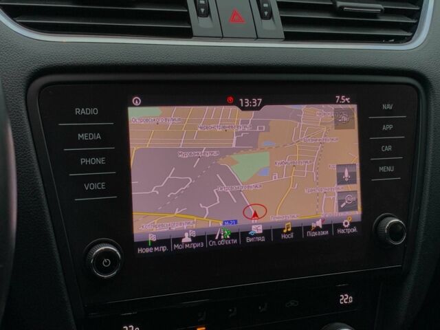 Білий Шкода Октавія, об'ємом двигуна 1.6 л та пробігом 202 тис. км за 16655 $, фото 21 на Automoto.ua