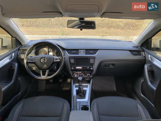 Білий Шкода Октавія, об'ємом двигуна 1.4 л та пробігом 186 тис. км за 12300 $, фото 18 на Automoto.ua