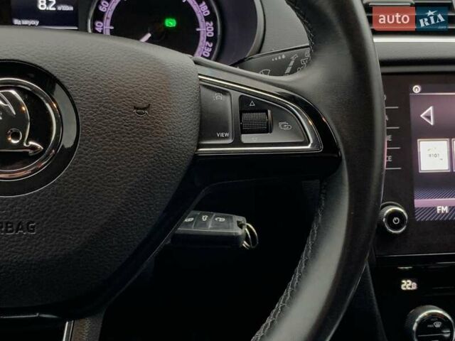 Білий Шкода Октавія, об'ємом двигуна 1.6 л та пробігом 202 тис. км за 16655 $, фото 42 на Automoto.ua