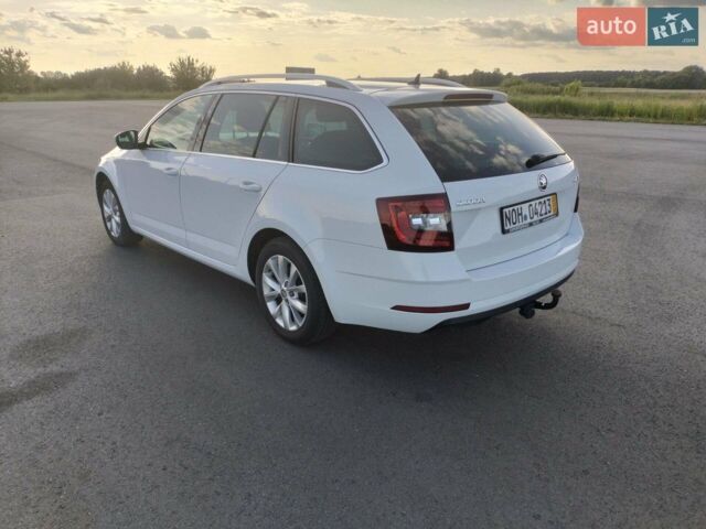 Білий Шкода Октавія, об'ємом двигуна 1.6 л та пробігом 272 тис. км за 14700 $, фото 9 на Automoto.ua