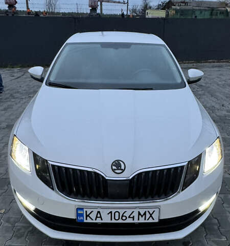 Белый Шкода Октавия, объемом двигателя 1.4 л и пробегом 75 тыс. км за 16500 $, фото 13 на Automoto.ua