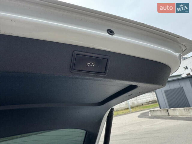 Белый Шкода Октавия, объемом двигателя 1.6 л и пробегом 196 тыс. км за 15499 $, фото 41 на Automoto.ua