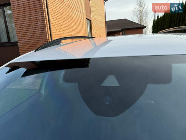 Білий Шкода Октавія, об'ємом двигуна 1.97 л та пробігом 181 тис. км за 20499 $, фото 57 на Automoto.ua