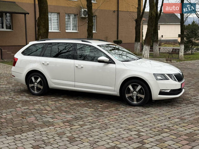 Белый Шкода Октавия, объемом двигателя 2 л и пробегом 197 тыс. км за 14200 $, фото 6 на Automoto.ua