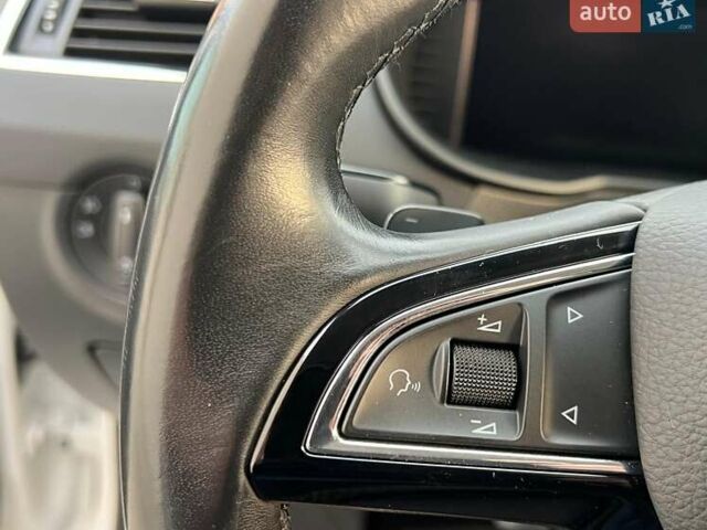 Белый Шкода Октавия, объемом двигателя 2 л и пробегом 193 тыс. км за 17999 $, фото 48 на Automoto.ua