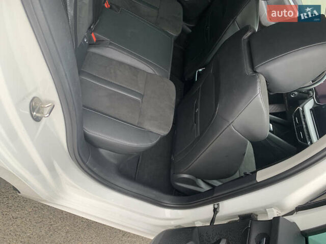 Шкода Октавия 2020 в Харькове на Automoto.ua Белый Шкода Октавия, объемом двигателя 1.97 л и пробегом 204 тыс. км за 19300 $, фото 17 на Automoto.ua