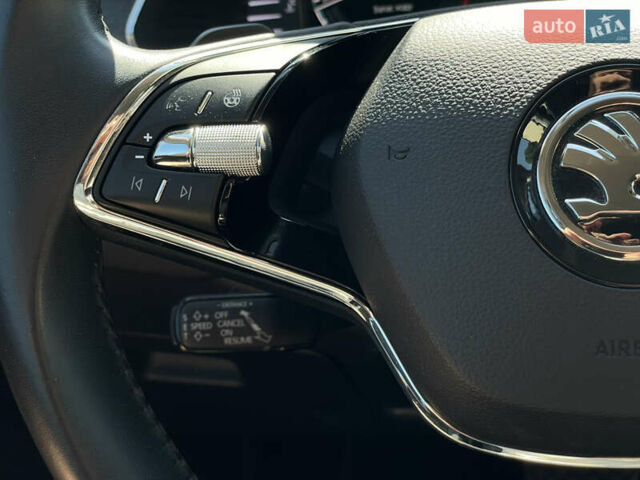 Шкода Октавия 2020 в Бердичеве на Automoto.ua Белый Шкода Октавия, объемом двигателя 2 л и пробегом 225 тыс. км за 21255 $, фото 42 на Automoto.ua