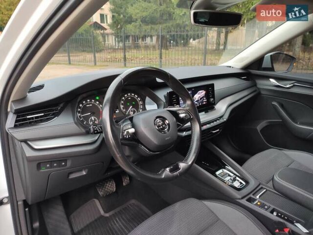 Белый Шкода Октавия, объемом двигателя 2 л и пробегом 310 тыс. км за 17800 $, фото 15 на Automoto.ua