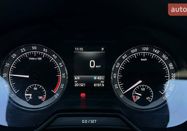 Білий Шкода Октавія, об'ємом двигуна 2 л та пробігом 201 тис. км за 15300 $, фото 20 на Automoto.ua