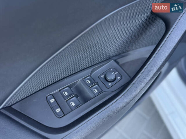 Шкода Октавия 2020 в Мукачеве на Automoto.ua Белый Шкода Октавия, объемом двигателя 2 л и пробегом 217 тыс. км за 18700 $, фото 43 на Automoto.ua