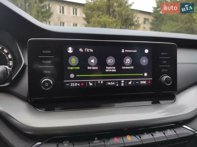 Белый Шкода Октавия, объемом двигателя 2 л и пробегом 310 тыс. км за 17800 $, фото 57 на Automoto.ua