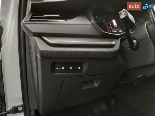 Белый Шкода Октавия, объемом двигателя 2 л и пробегом 310 тыс. км за 17800 $, фото 15 на Automoto.ua