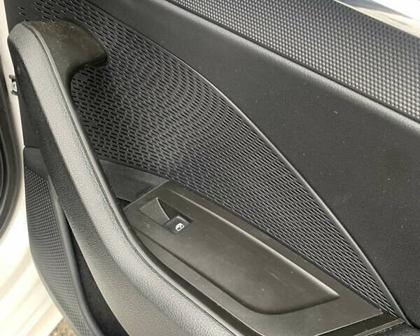 Шкода Октавия 2020 в Харькове на Automoto.ua Белый Шкода Октавия, объемом двигателя 1.97 л и пробегом 204 тыс. км за 19300 $, фото 25 на Automoto.ua