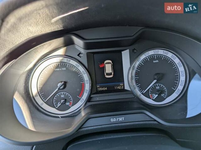 Белый Шкода Октавия, объемом двигателя 1.97 л и пробегом 219 тыс. км за 15300 $, фото 12 на Automoto.ua
