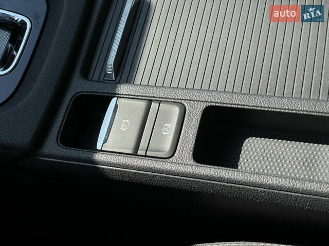 Шкода Октавия 2020 в Бердичеве на Automoto.ua Белый Шкода Октавия, объемом двигателя 2 л и пробегом 225 тыс. км за 21255 $, фото 49 на Automoto.ua