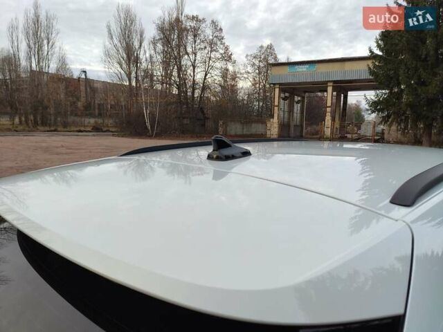 Белый Шкода Октавия, объемом двигателя 2 л и пробегом 310 тыс. км за 17800 $, фото 48 на Automoto.ua